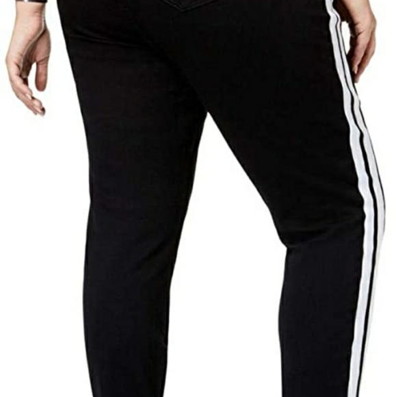 Celebrity Pink Varsity Stripe Jeans NWT - Picture 3 of 3